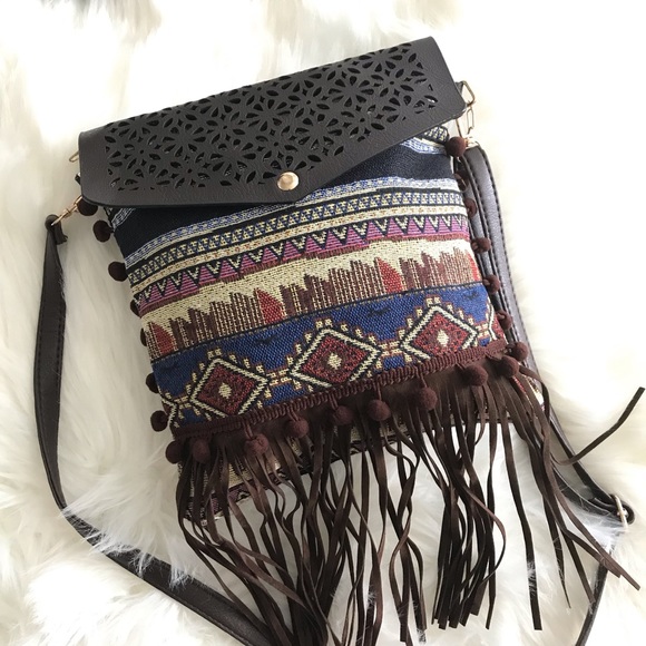 🌸HP🌸(2) Fringe Tribal Pattern Crossbody Bags - Picture 2 of 3